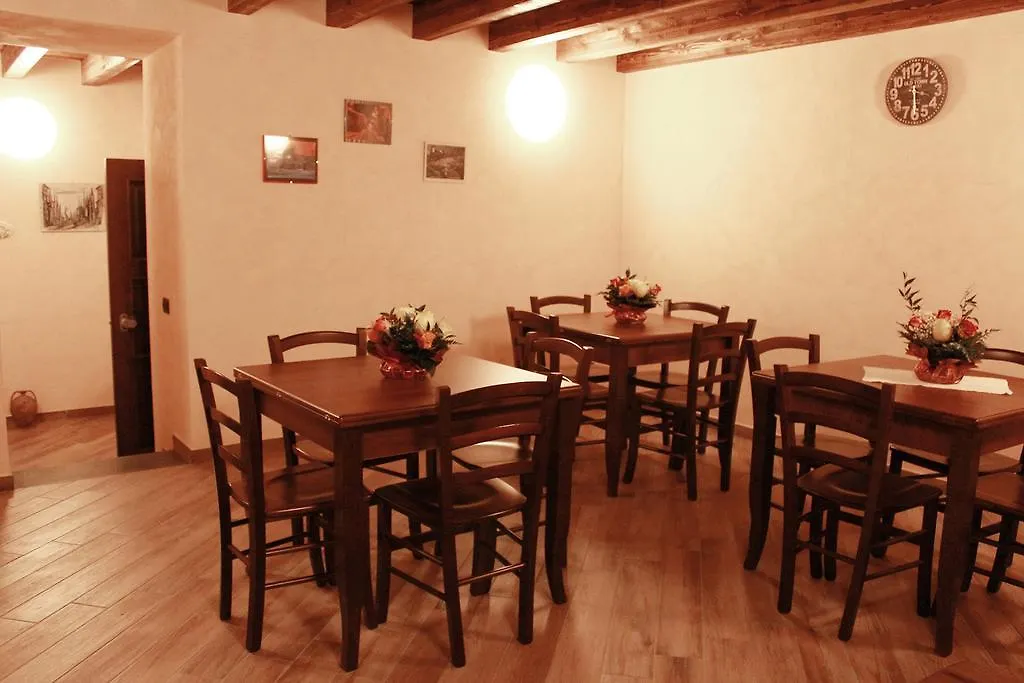 L'Arco Dei Sogni Hotel Malvagna 3*,  Italy